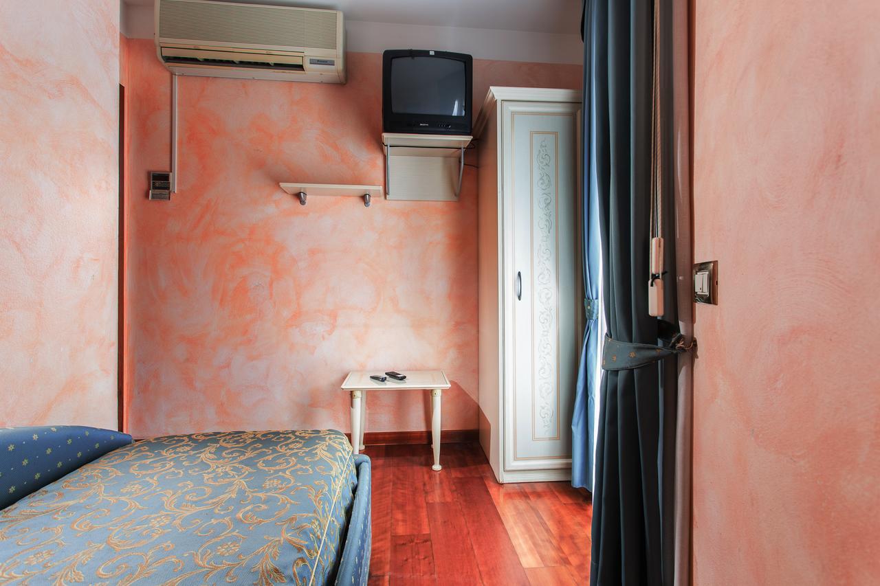Residence Hotel Bologna ミラノ・マリッティマ エクステリア 写真