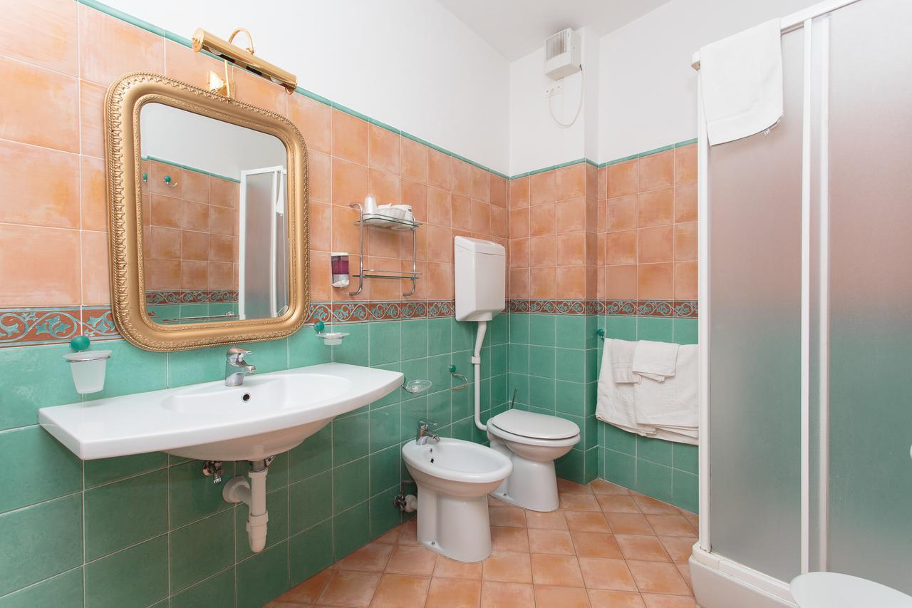 Residence Hotel Bologna ミラノ・マリッティマ エクステリア 写真